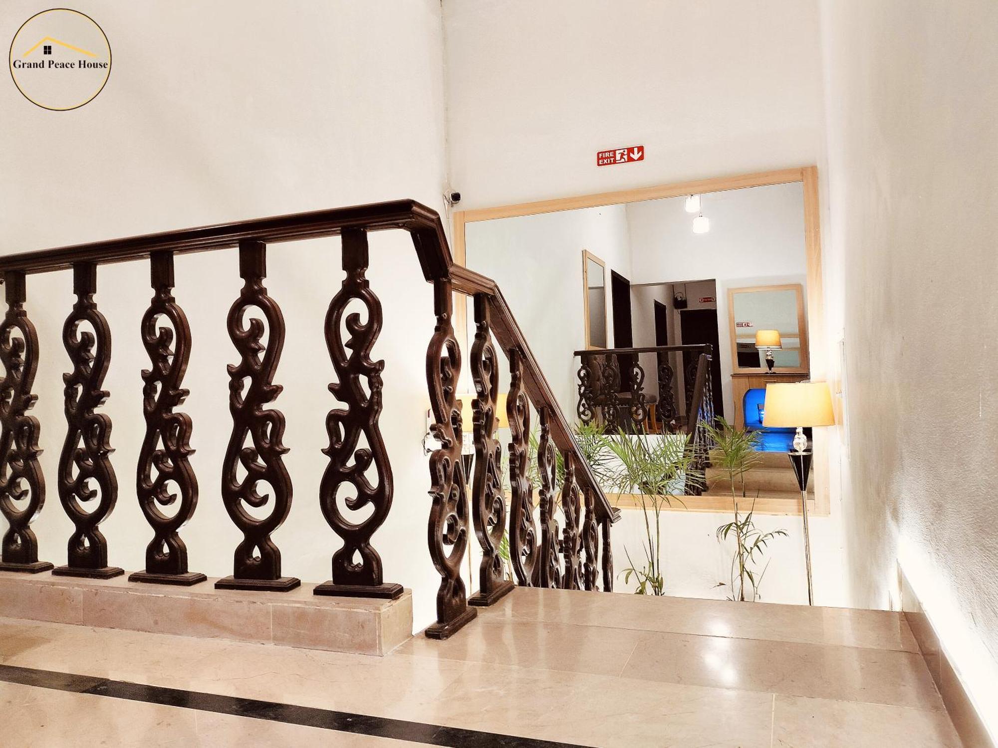 Bed and Breakfast Grand Peace House I Исламабад Экстерьер фото